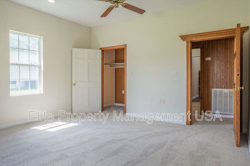 Luttrell Condo: 3245 Highway 61 E