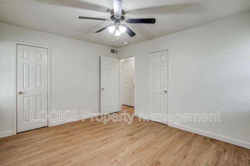 Fort Worth House: 3419 South University Drive