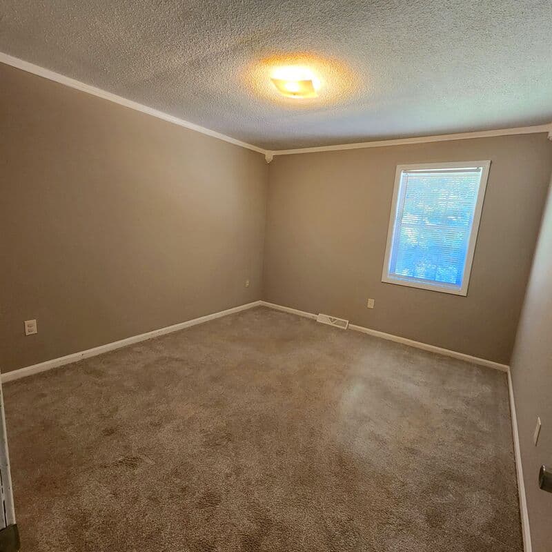 Taylors House: 24 Lee Way
