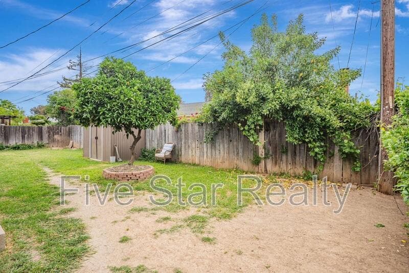 MARYSVILLE House: 1734 HARRIS STREET