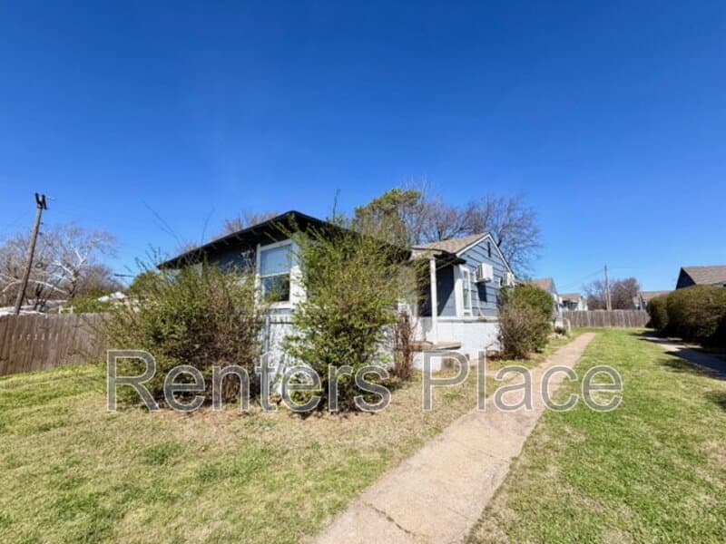 Tulsa Condo: 2915 East Easton Street