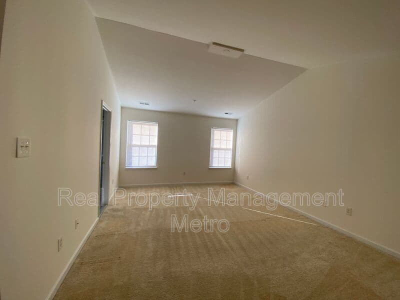 Laurel Townhome: 9717 Evening Bird Ln