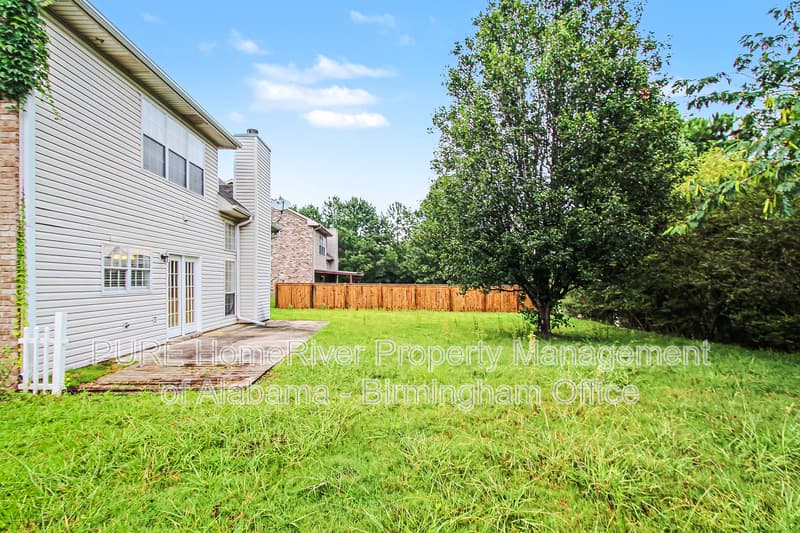 Helena House: 963 Old Cahaba Drive