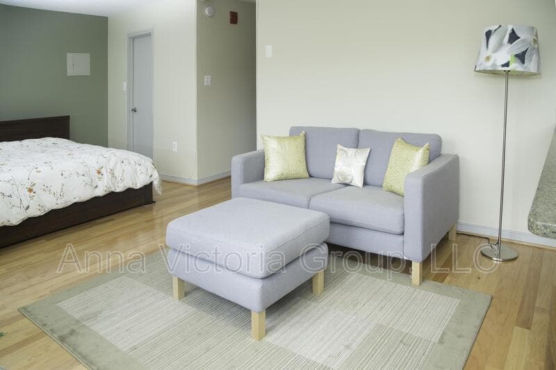 Takoma Park Condo: 7333 New Hampshire Avenue