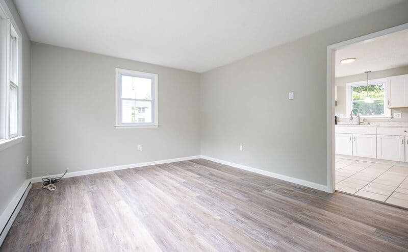 Springfield Condo: 48-50 Rifle St