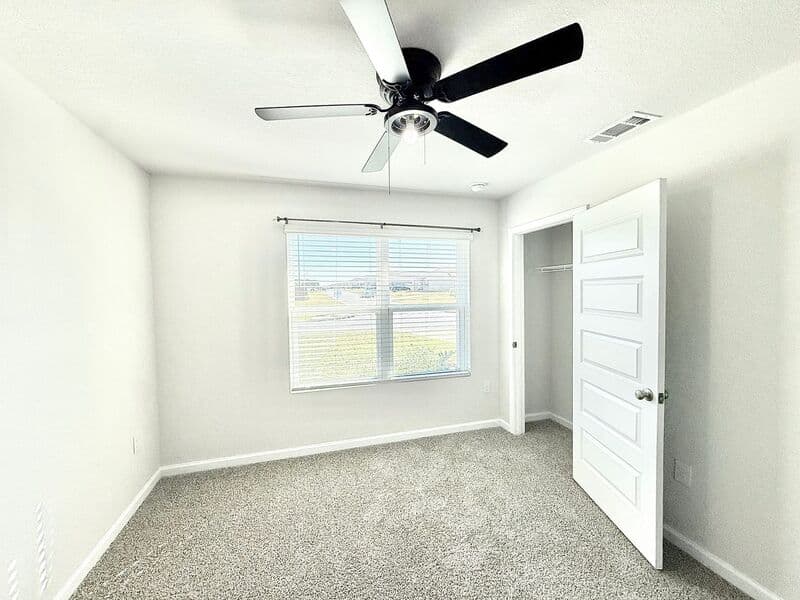 Milton House: 5487 Silverbell Dr