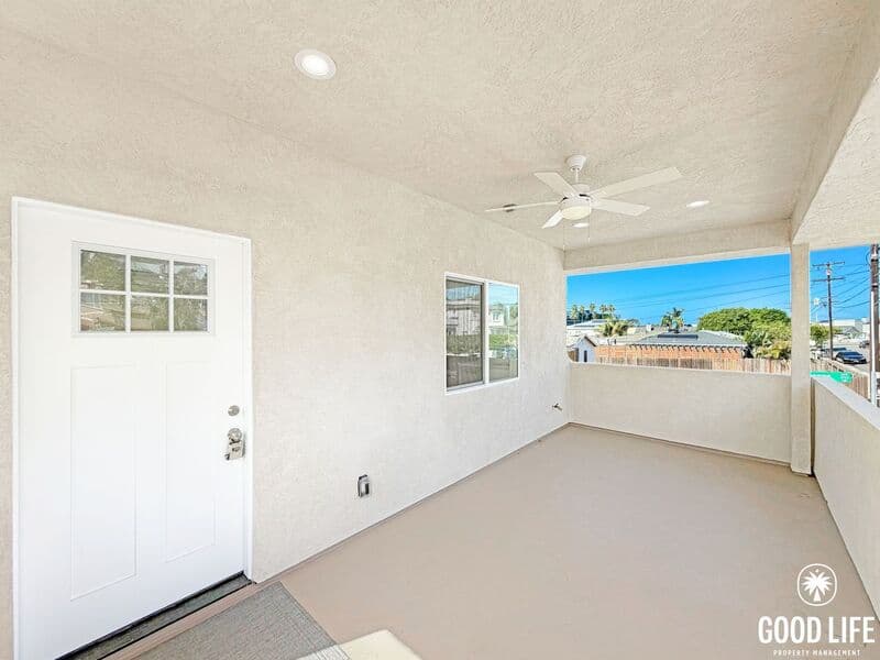 San Diego House: 5108 Savannah St