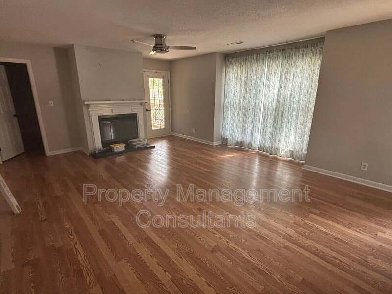 Huntsville Condo: 4922 7 Pine Circle