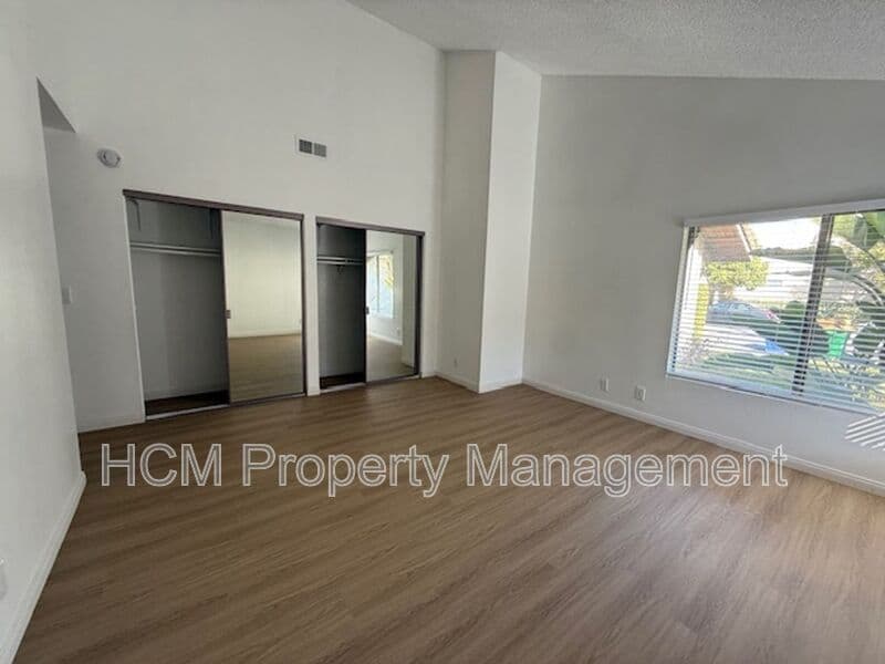 Irvine House: 51 Sparrowhawk