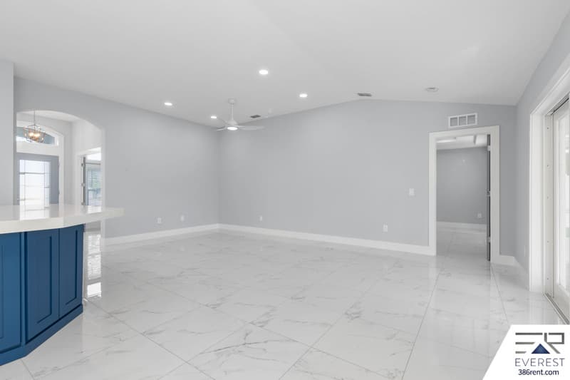 Palm Coast House: 14 Philox Lane