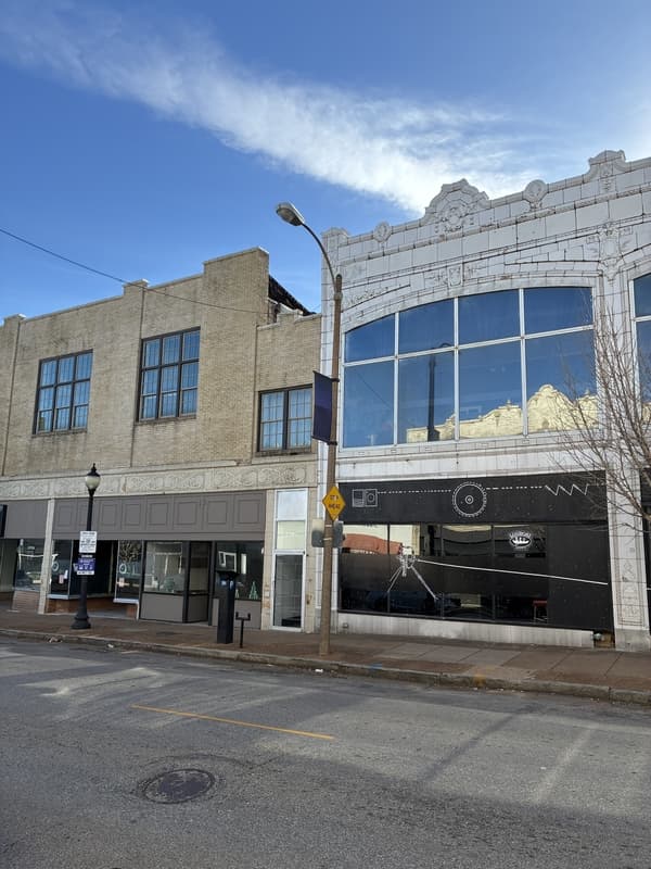 St. Louis Condo: 2716 Cherokee Street
