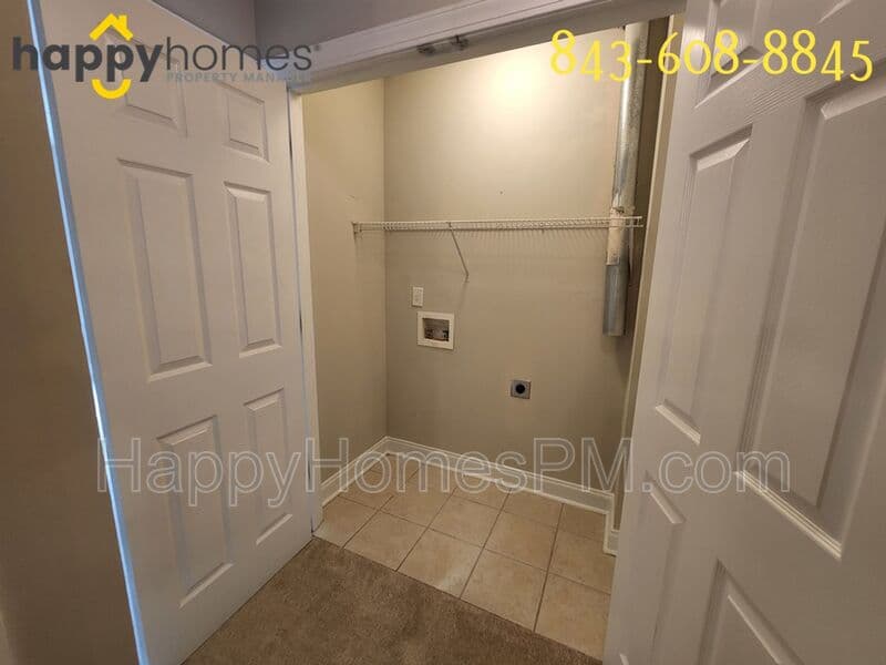 Summerville House: 111 Walden Ridge Way