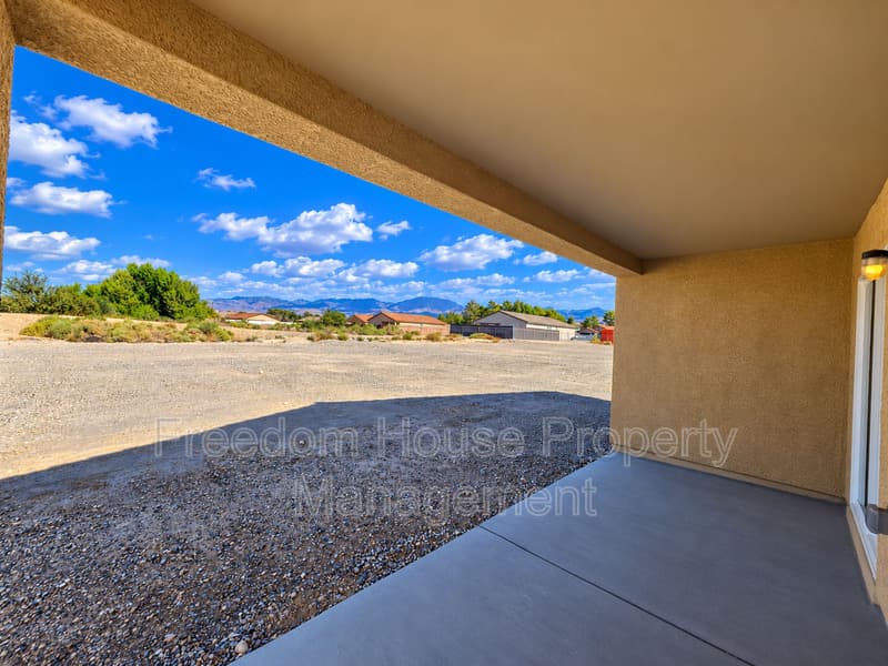 Pahrump House: 766 Makenna Rain Drive