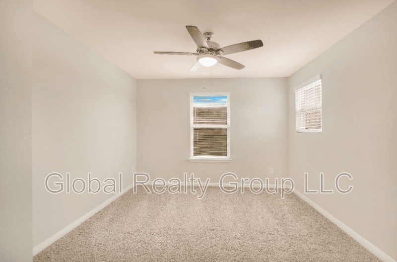 New Braunfels House: 1247 Meyers Mdw