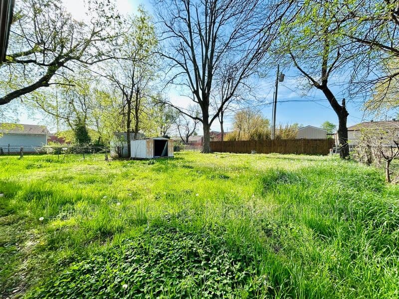 Del City House: 4220 SE 25th St