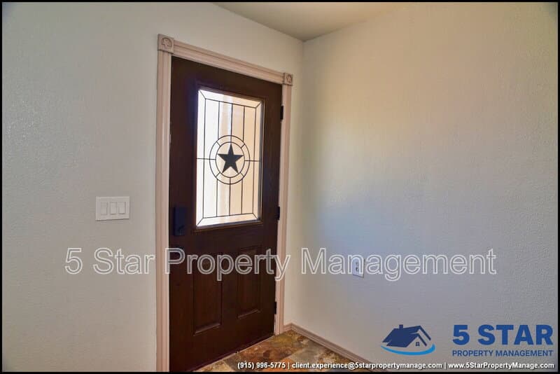 Socorro House: 703 Lt Joe Magellanes Road !!