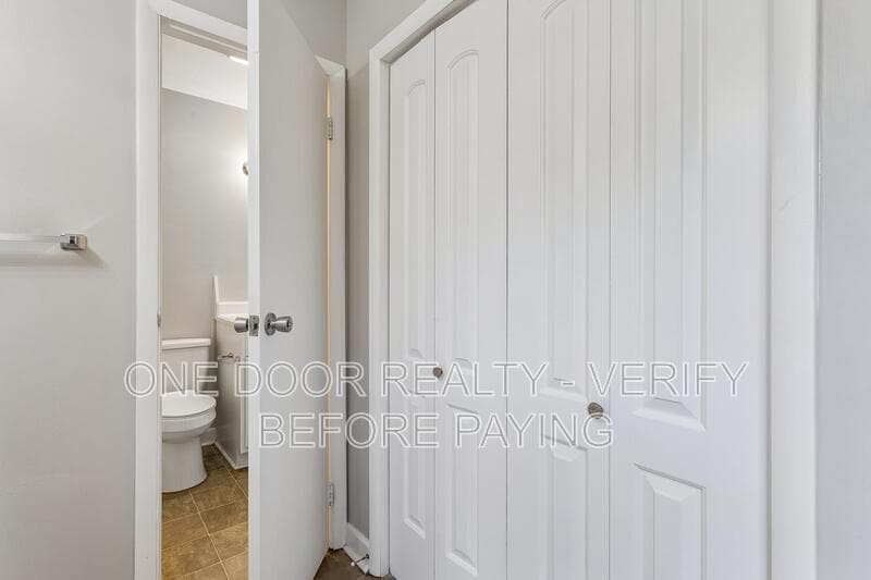 Williamsburg House: 115 King Henry Way