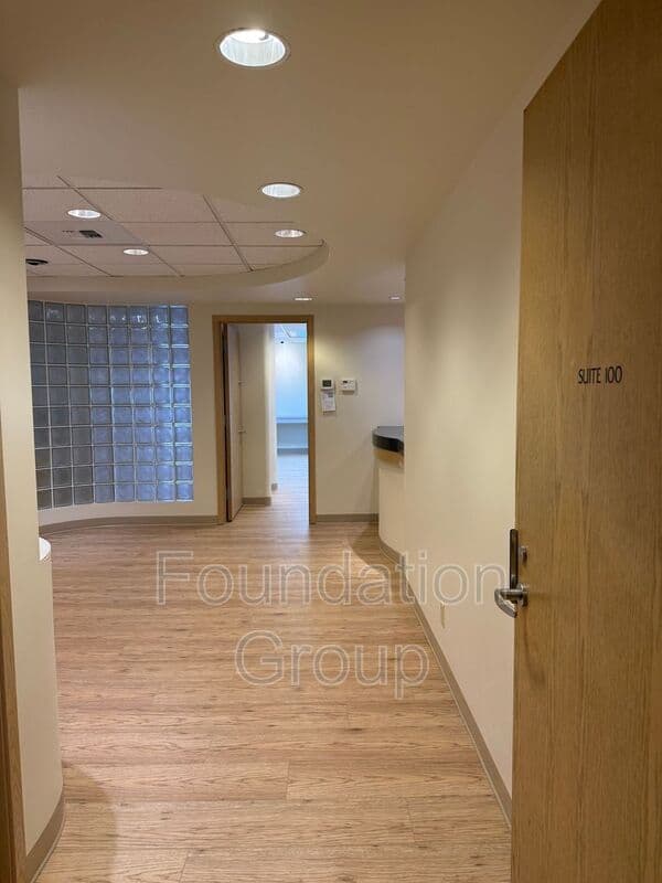 Seattle House: 9400 Roosevelt Way NE
