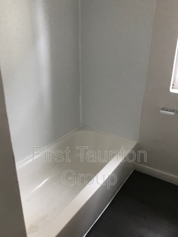 Taunton Condo: 46 Park Street Floor 2