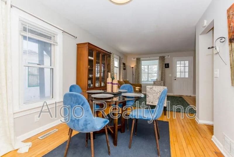 Minneapolis House: 4330 North Girard Avenue