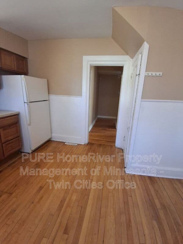 Saint Paul Condo: 987 Churchill Street #1