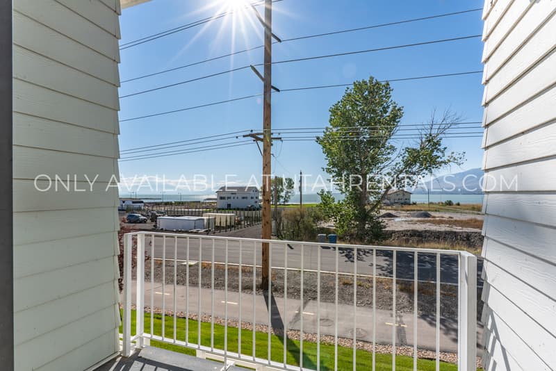Saratoga Springs Townhome: 1139 E Hatch Row