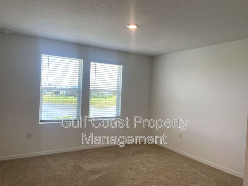 Nokomis House: 5730 Archipelago Street