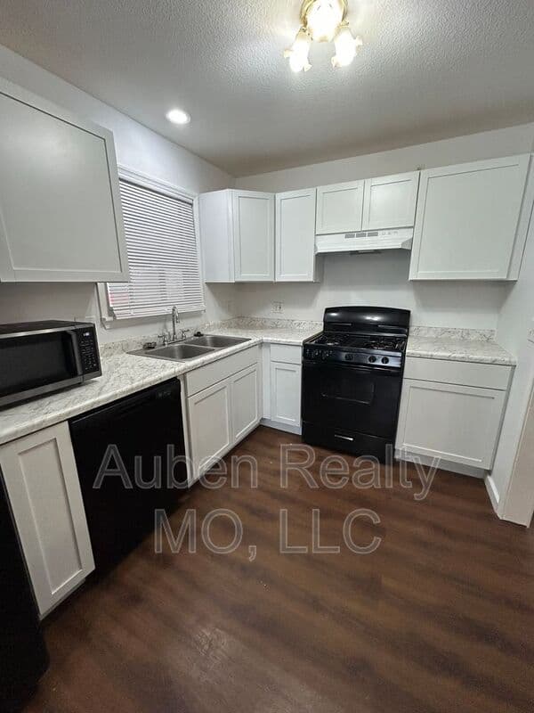 Independence House: 20808 E 13th Ter S.
