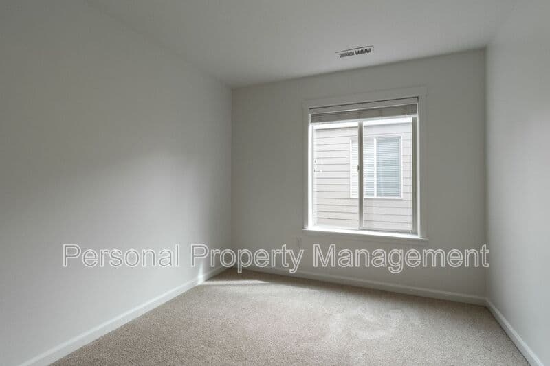 Vancouver House: 2707 NE 130th Court
