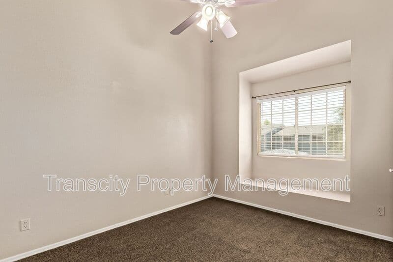 Mesa House: 2301 E University Dr