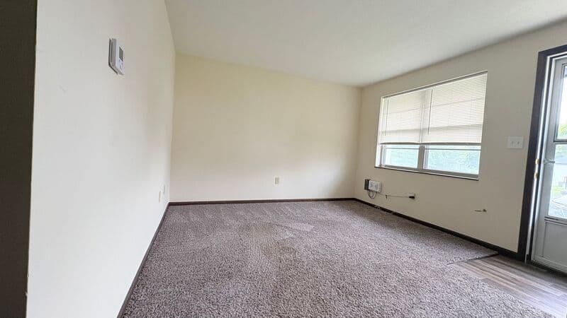 Excelsior Springs House: 1406 Magnolia W