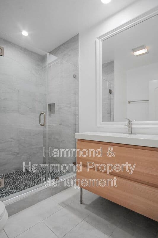 Sherman Oaks Condo: 12955 Riverside Dr.
