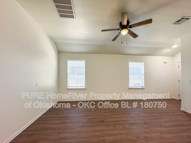 Oklahoma City Condo: 11423 University Dr