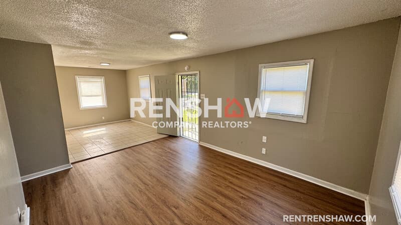 Memphis House: 2434 Vollintine