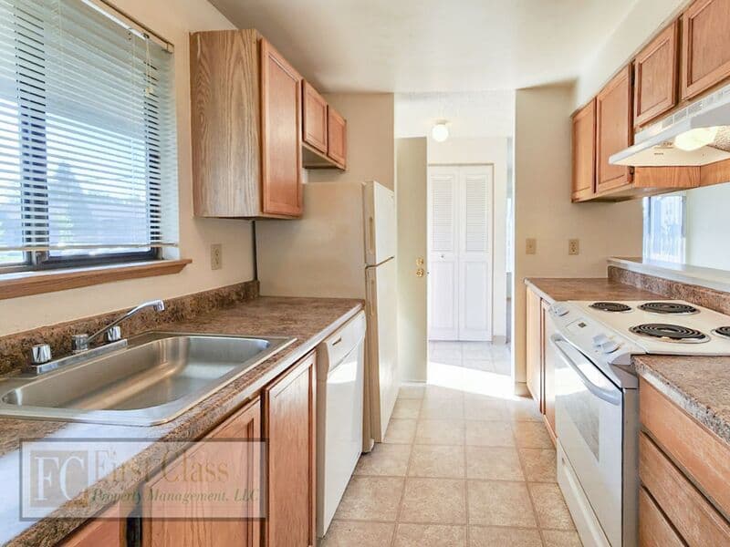 BEAVERTON Condo: 4824 SW MURRAY BLVD