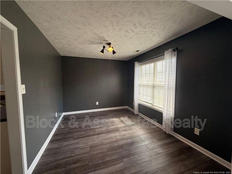 Fayetteville House: 4949 Yorkchester Dr