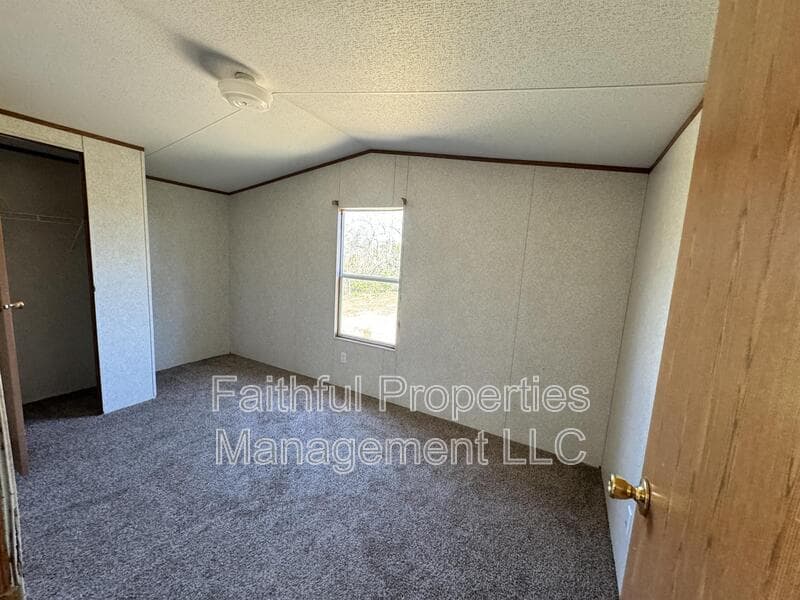 Tyler House: 10323 CR 2301