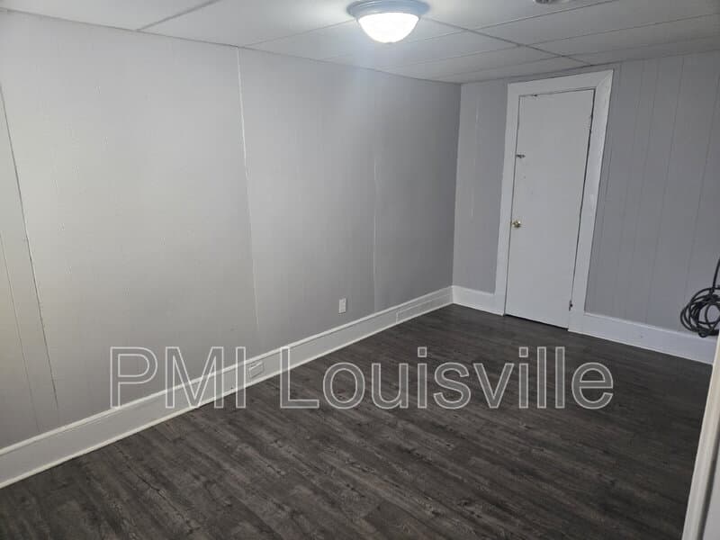 Louisville House: 3605 Larkwood Ave