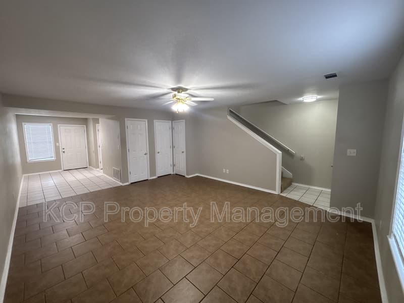 Greenwood Condo: 1115 Farley Circle - B