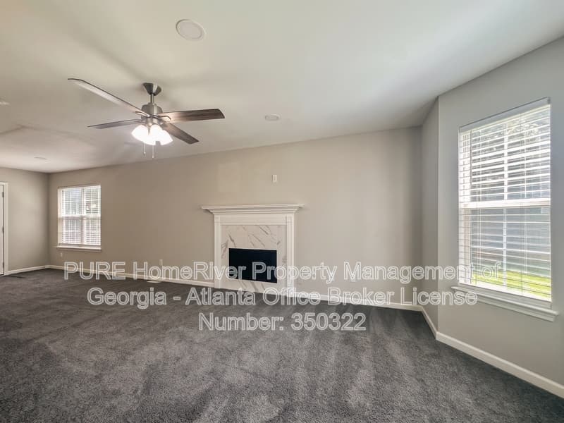 Douglasville House: 6383 Cardiff Ln