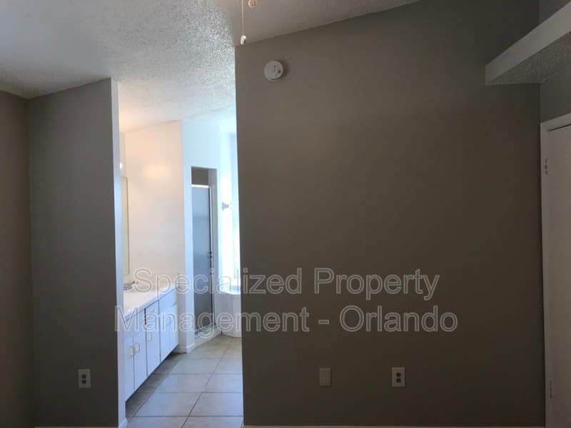 Orlando House: 4452 Goldenrain Ct