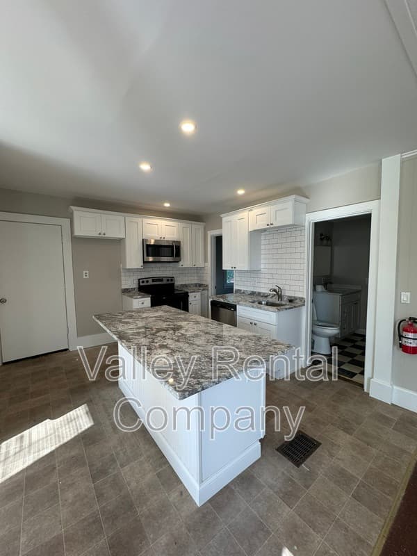 Northampton Condo: 20 Orchard Street - 2