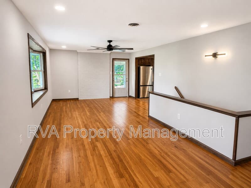 Mechanicsville House: 4476 Country Walk Lane