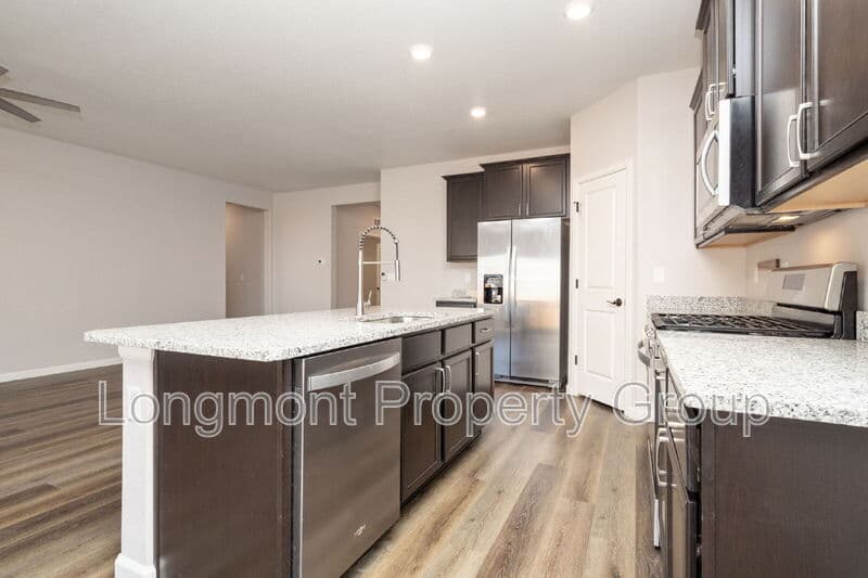 Mead House: 2115 Dexter Street