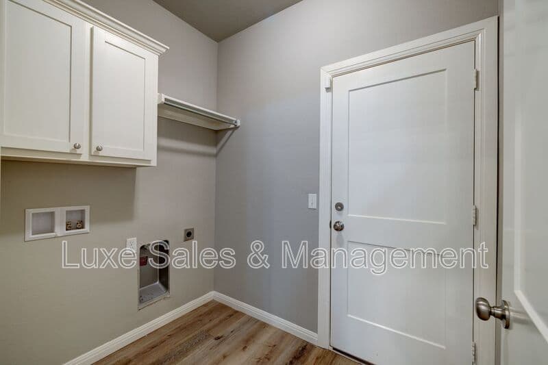 Edmond House: 6259 NW 177th Circle