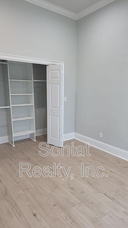 New Orleans House: 5815 Catina Street