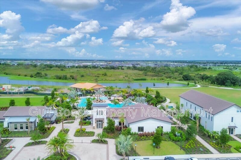 Lakewood Ranch Townhome: 18528 Buckskin Dr