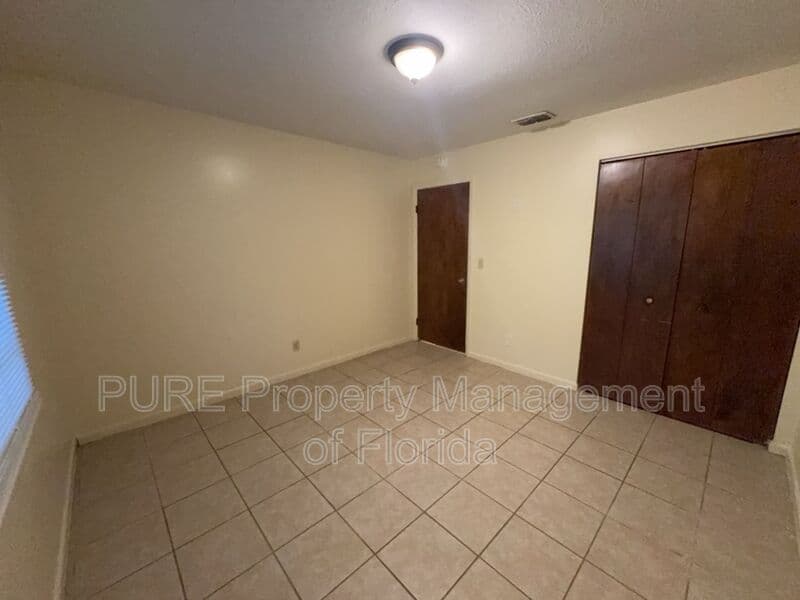 Ocala House: 1970 SE 40 Street Rd