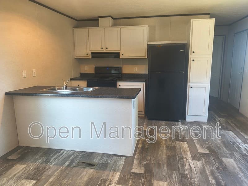 Brookline House: 4950 W Farm Rd 156
