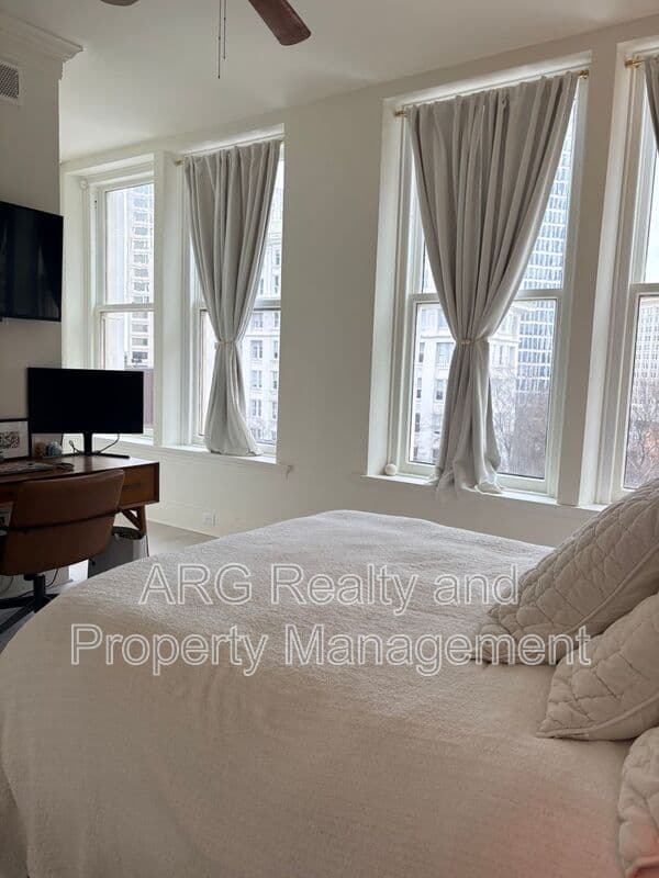 Atlanta House: 57 Forsyth St